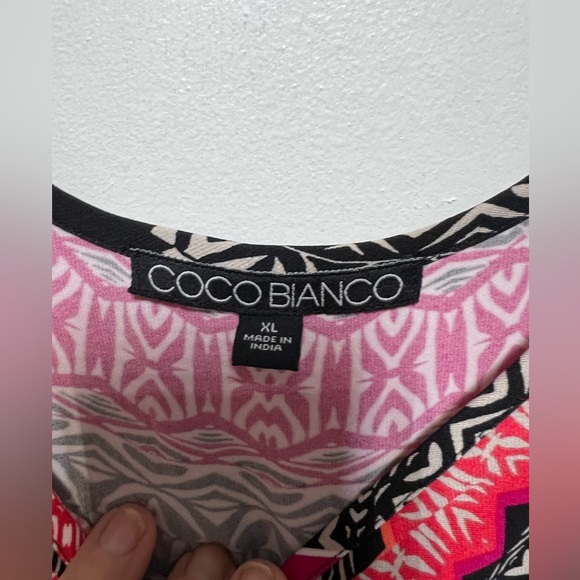 “Coco Bianco” SZ: (XL) Colorful Top Bell/Like Sleeves NWT - Picture 3 of 8